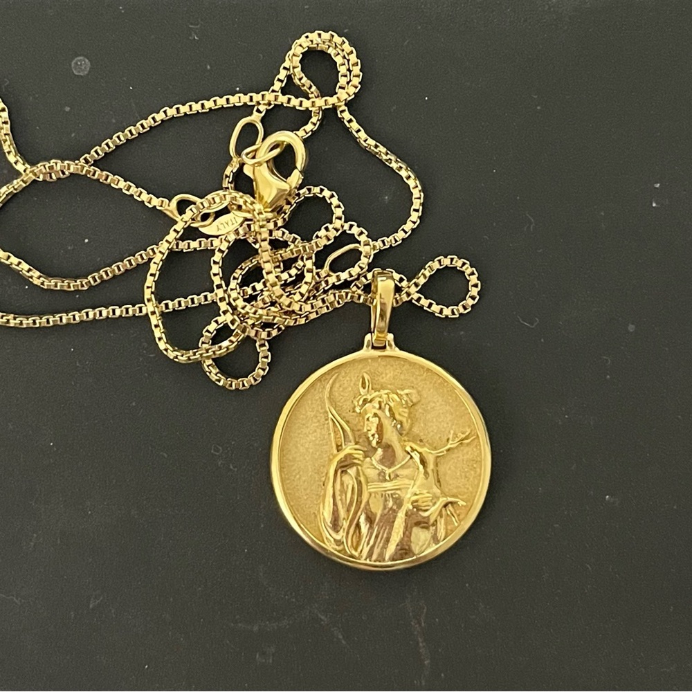 AWE Gold Regular Artemis Necklace